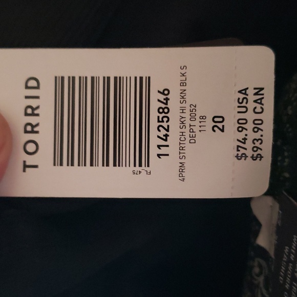 Torrid premium sky high skinny jeans size 20s...nwt..black - Picture 2 of 4